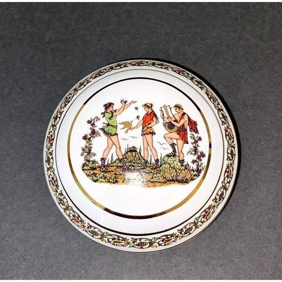 Porcelain Trinket Box Hand Made in Greece - Picture 1 of 7